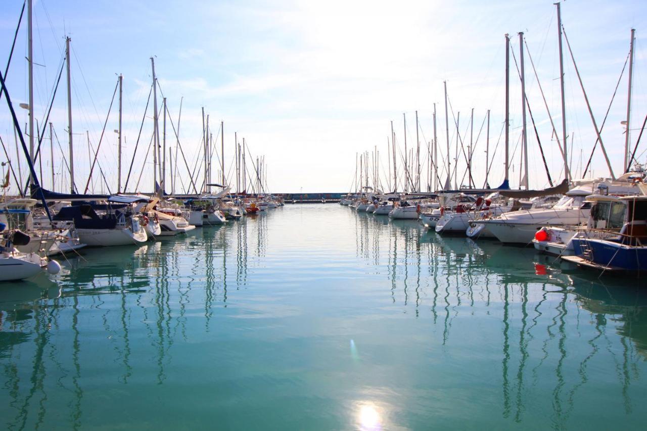 Global Properties, Apartamento Con Terraza Y Piscina En La Playa De Canet 卡耐特蒂贝兰格 外观 照片