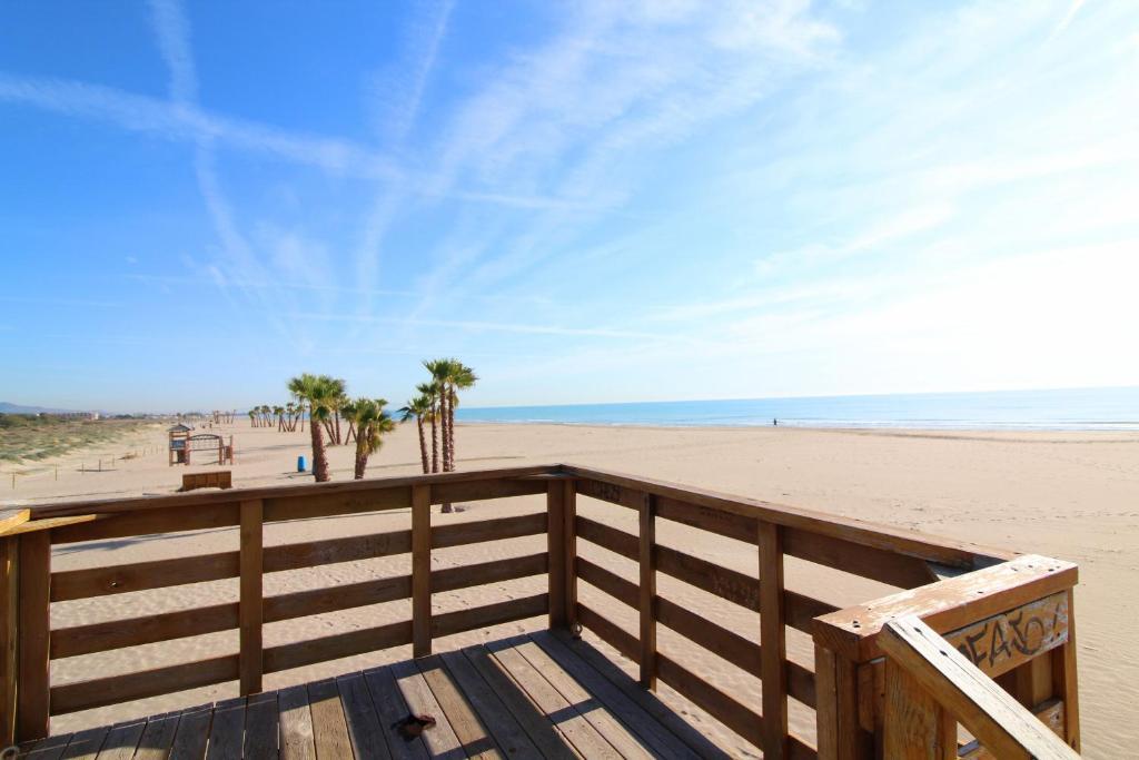 Global Properties, Apartamento Con Terraza Y Piscina En La Playa De Canet 卡耐特蒂贝兰格 外观 照片